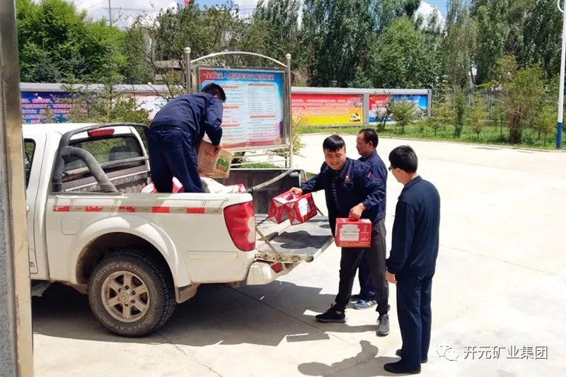 一家親│興海銅鑫慰問(wèn)部隊(duì)官兵，共話(huà)軍企團(tuán)結(jié)魚(yú)水情